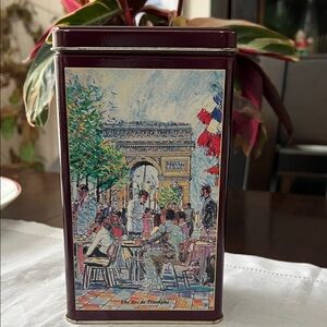 Vintage Maxwell House Rich French Roast Coffee Tin with Paris Scene Art